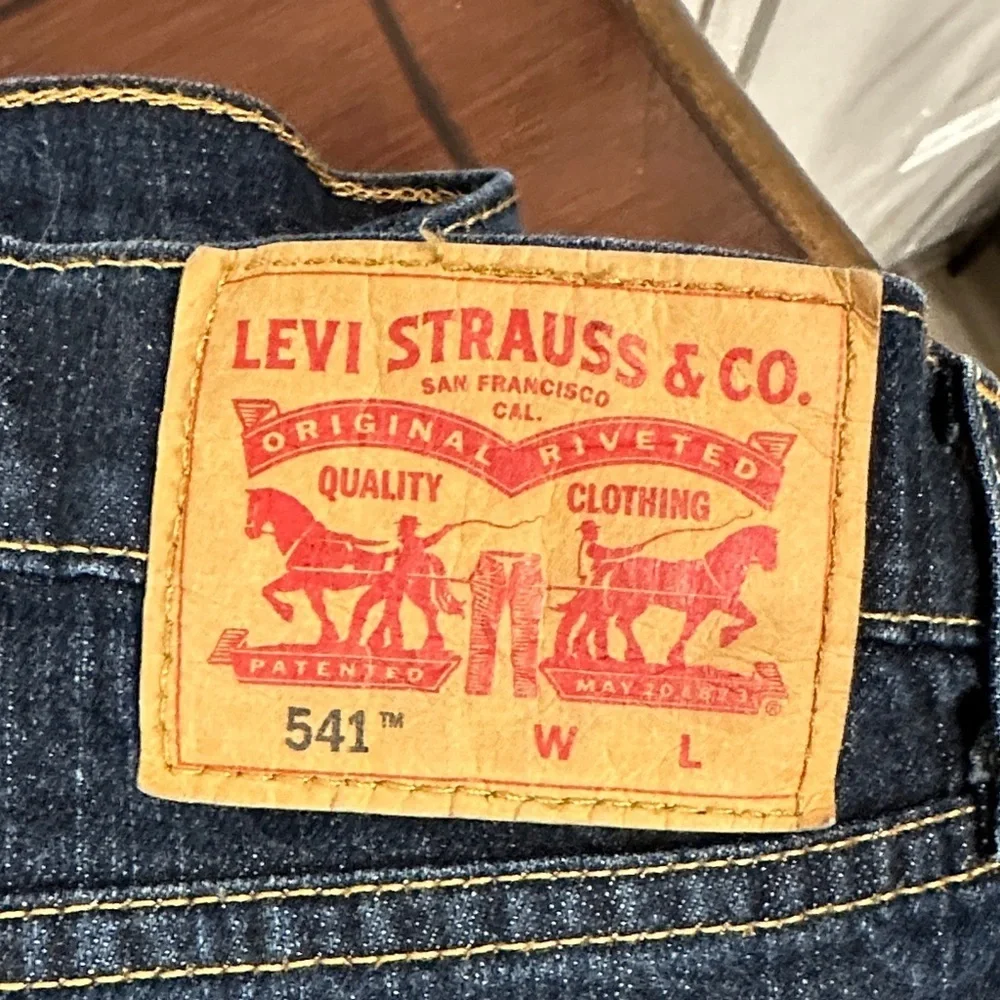 Levi's Men's Deep Indigo Slim Straight Jeans